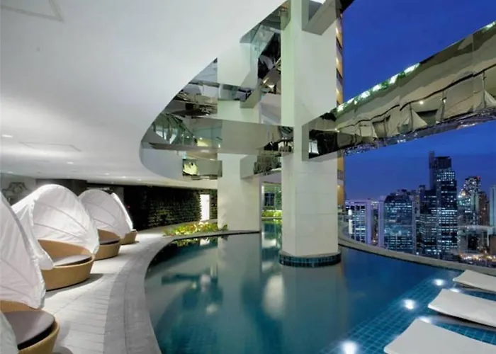 Apartment Gramercy / 55th F / Amazing View / Wi-fi / Peaceful Manila