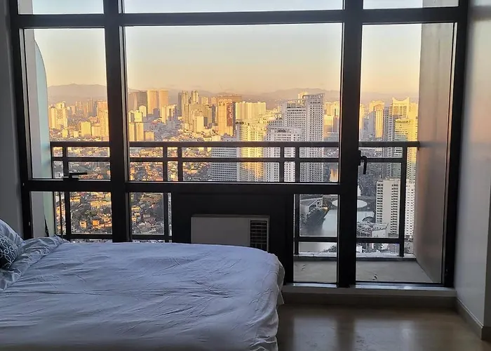 Gramercy / 55th F / Amazing View / Wi-fi / Peaceful Manila